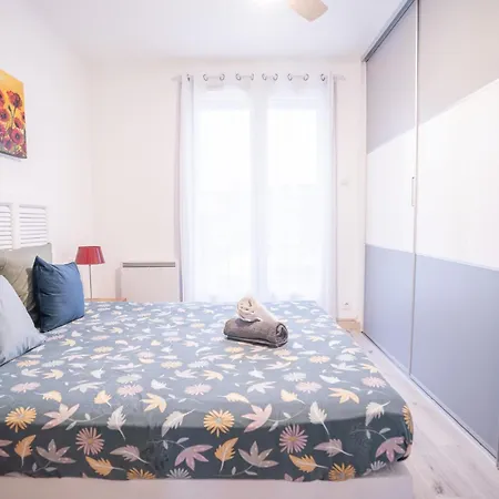 Terrasse Et Parking A 500m De La Cite Ar Apartman